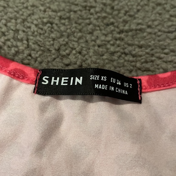 shein pink cheetah print cropped tank size xs - Picture 2 of 3